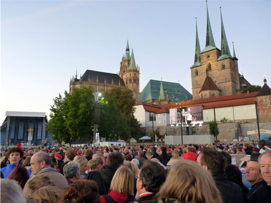 Naumburger pilgerten zum Heiligen Vater nach Erfurt (Foro: Karl-Franz Thiede)